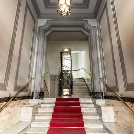 Vico 2bdr Piazza Del Popolo With Private Garden Lejlighed